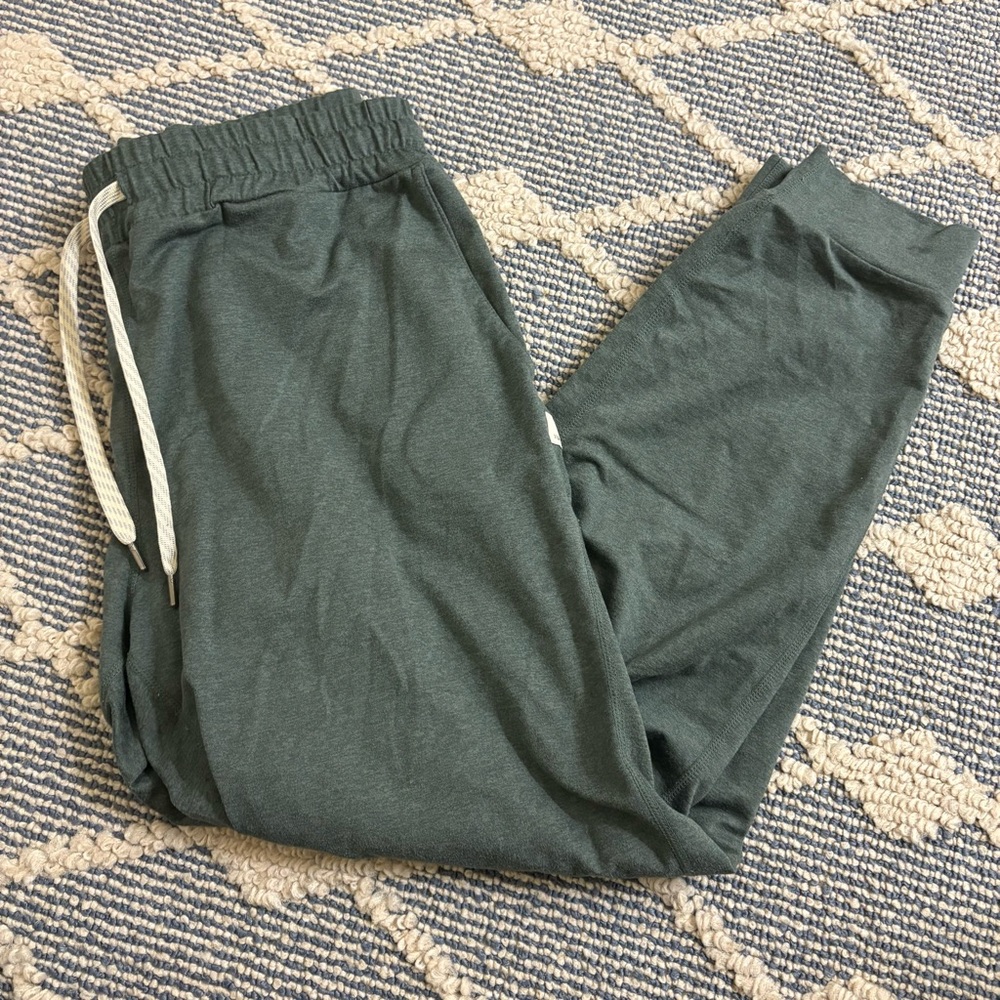Vuori Performance Joggers
